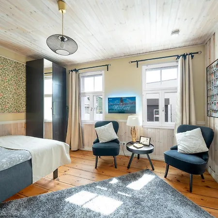 Garden Next To Telliskivi & Old Town Апартаменты Таллин