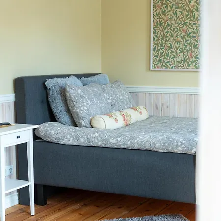 Garden Next To Telliskivi & Old Town Apartmán *